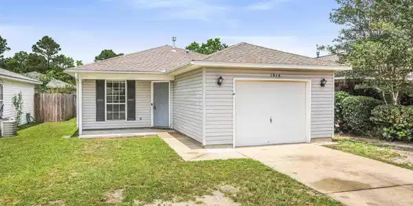 1014 Antigua Cir