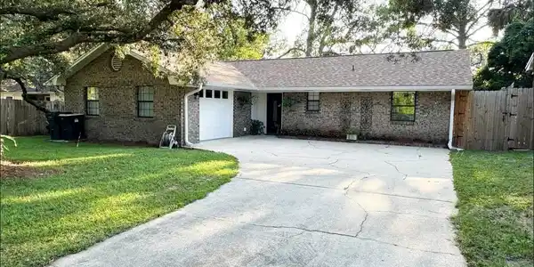 605 Dog Track Rd
