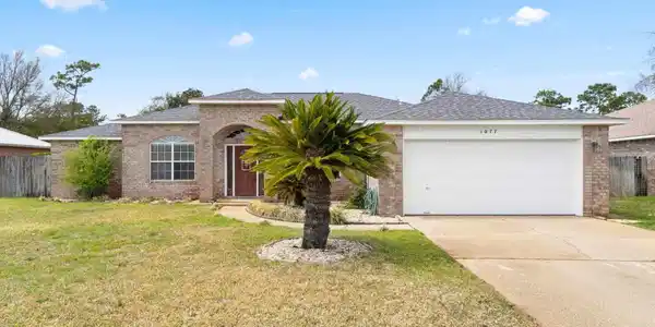 1077 Freeboard Blvd
