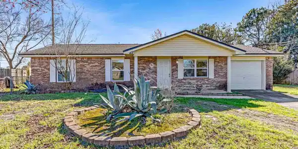 407 Celeste Ct