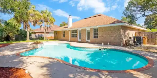 5049 Lantana Dr