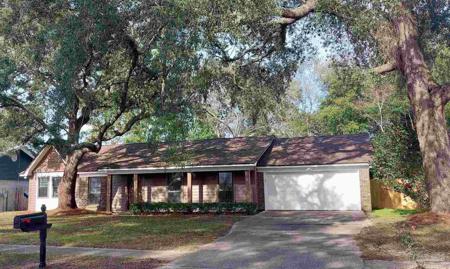 7367 Baywoods Ln