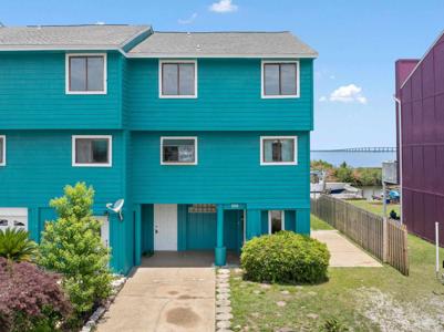 3222 Quietwater Ln