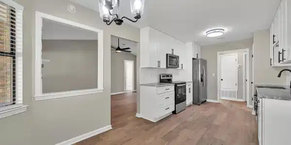 694 Seapine Cir