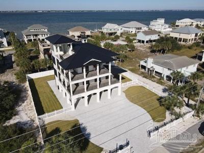 1107 Via Deluna Dr