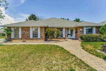 1301 Connemara Cir
