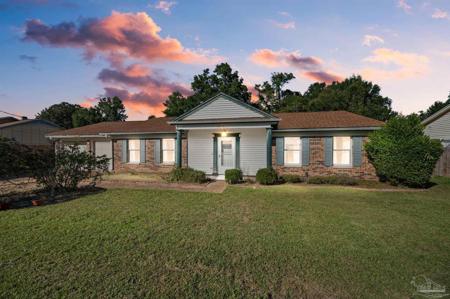 4820 Balmoral Dr
