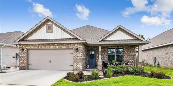 2006 Cambridge Park Dr
