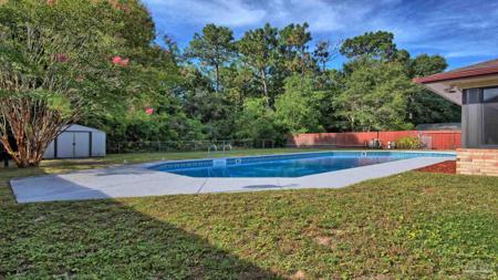 9013 Bluebay Ln