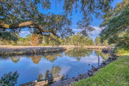5770 Trout Bayou Cir