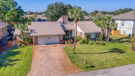 1149 Sunset Ln