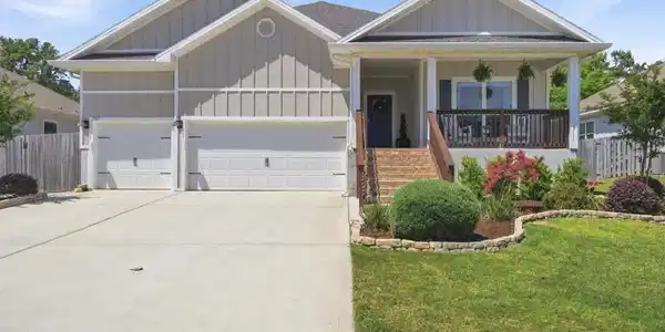 1567 Amaya Ln