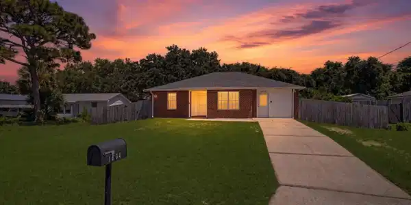 1634 Brookwood Cir