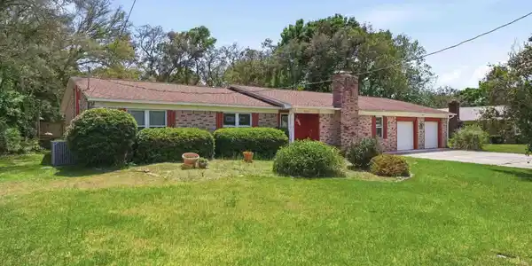10827 Berryhill Rd