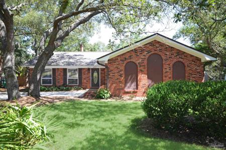 412 Shoreline Dr