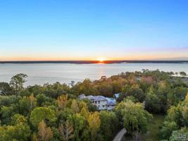 3200 Robinson Point Rd