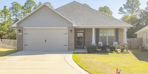 832 Oak Alley