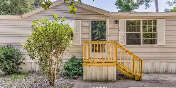 308 Albritt Ave