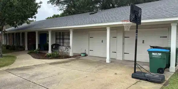 208 Hibiscus Ave