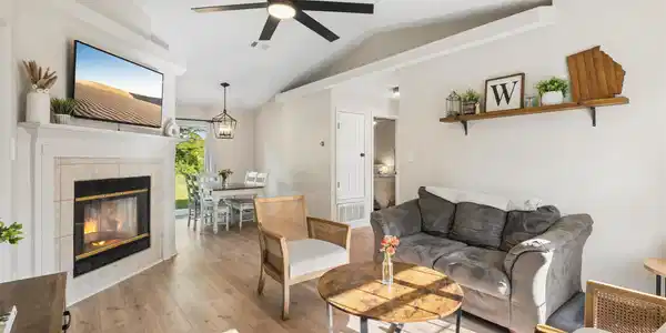 1683 Tuscon Ct
