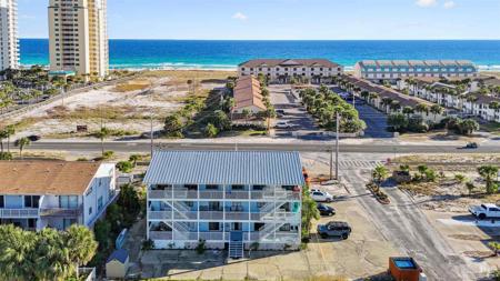 8460 Gulf Blvd