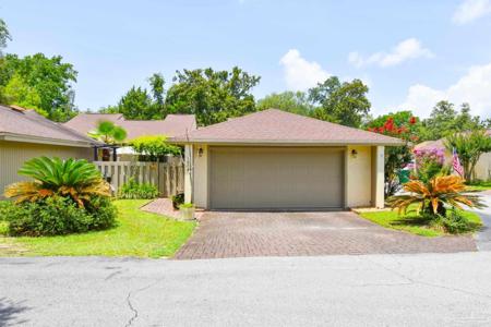 700 Bay Dr
