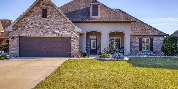 1544 Sabal Palm Dr