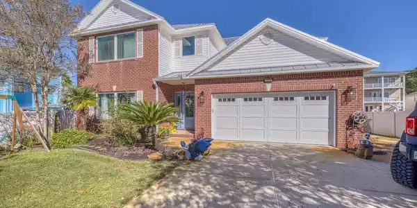 1698 College Pkwy