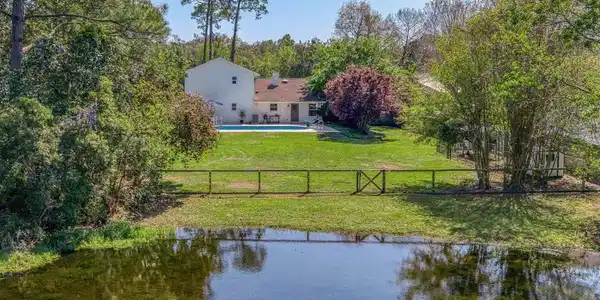 2828 Clearlake Pl