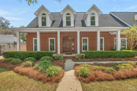 4102 Brittany Pl