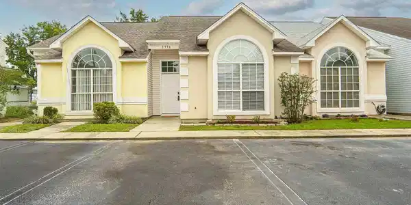 1356 Redwood Ln