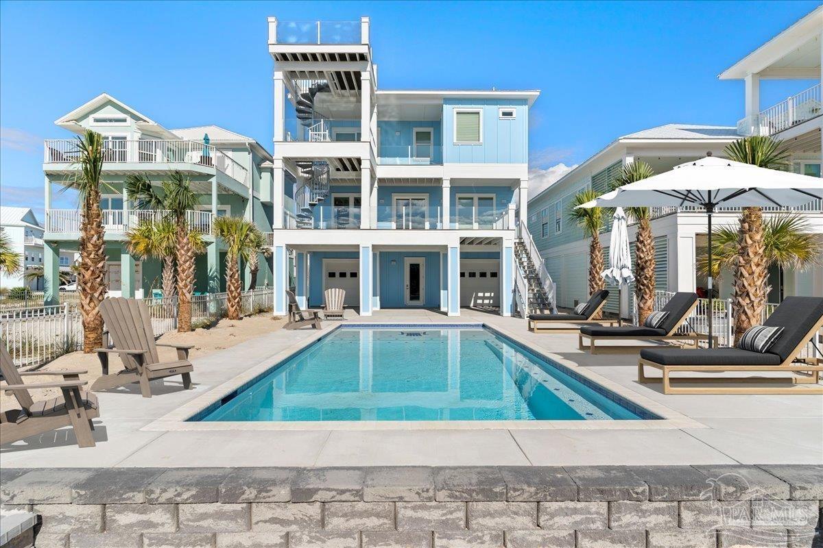 Image 2: Relax by your stunning Pool . South facing .