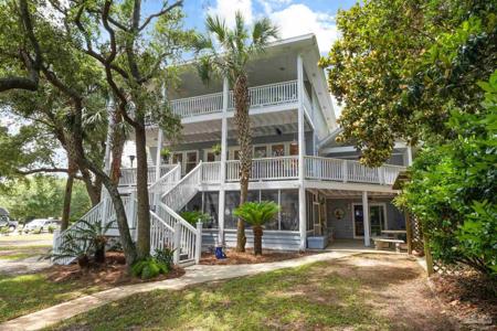 5393 Soundside Dr