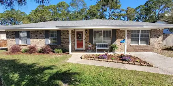 3466 Willow Ln