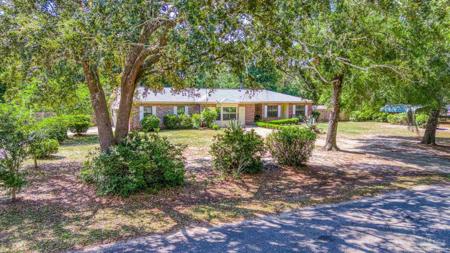 5458 Cynthia St