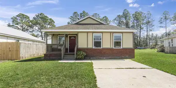 102 Kathryn Dr