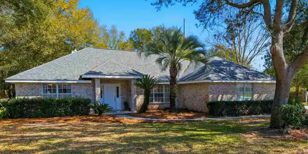 1522 Oak Shore Dr