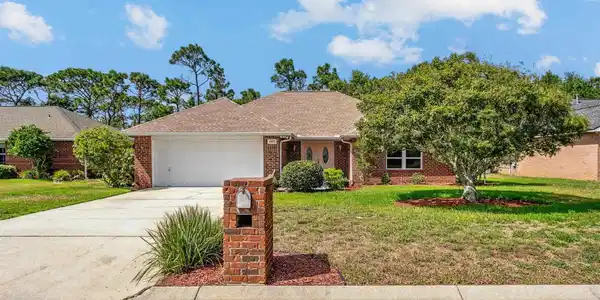 1522 Sandcliff Dr