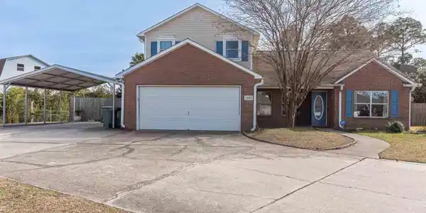 1401 Cacao Ln