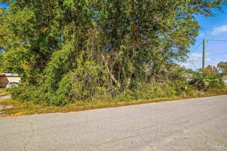 Lot 52 Pentagon St