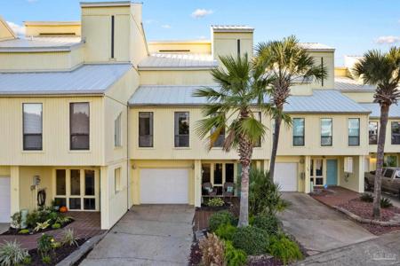 8520 Gulf Blvd