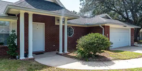 2528 Tarkiln Oak Cir