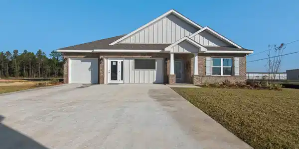 7604 Piper Cir