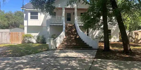 3111 Holley Point Rd