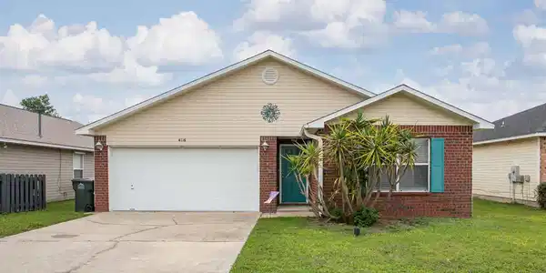 4116 Spinnaker Pl