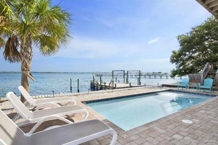 129 Le Port Dr