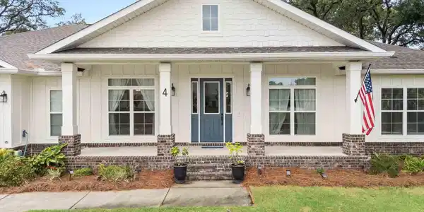 4 Gilmore Dr
