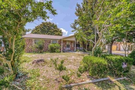 1161 Harbor Ln