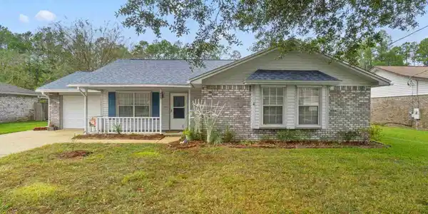 453 Peppertree Tr