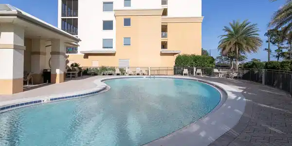 Image 3: Private pool and hot tub